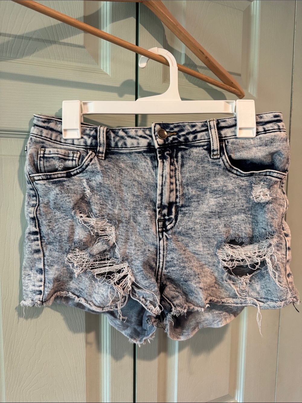 Women's Distressed Acid-Wash Denim Shorts - Light Blue